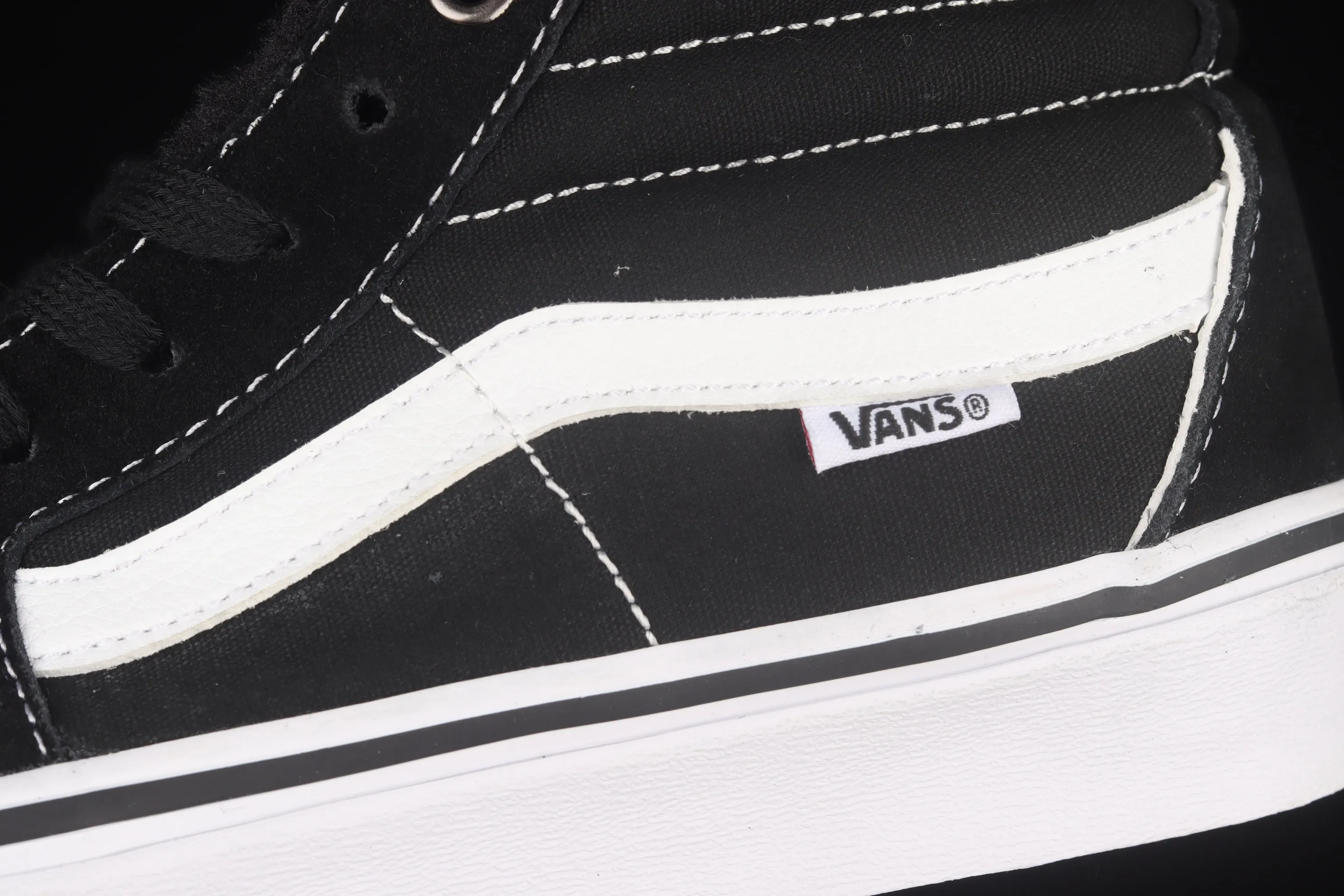 All Categories Vans Vans Series Vans Mid Vans China Velvet Vans Sk8-Mid Pro Vans Black Velvet White Striped Mid-top Casual Sneakers VN0A347UY28